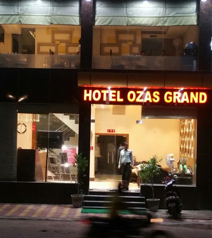 Hotel Ozas Grand主图