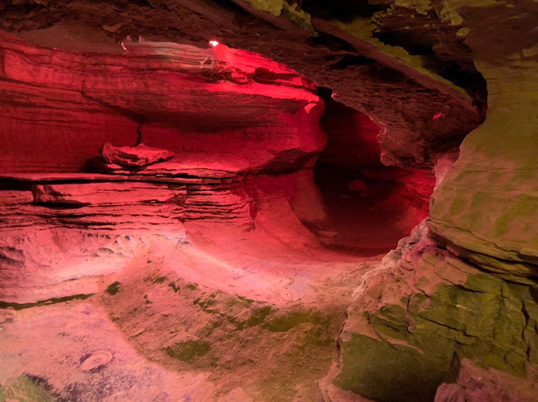 Secret Caverns景点图片