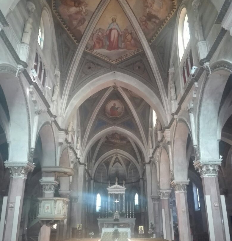 Collegiata della nativita di Maria Vergine景点图片