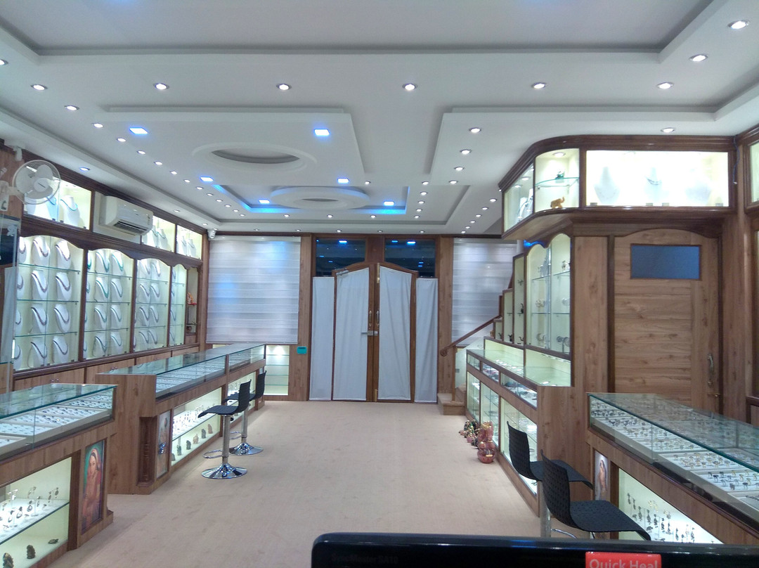 Robin Private Tour景点图片