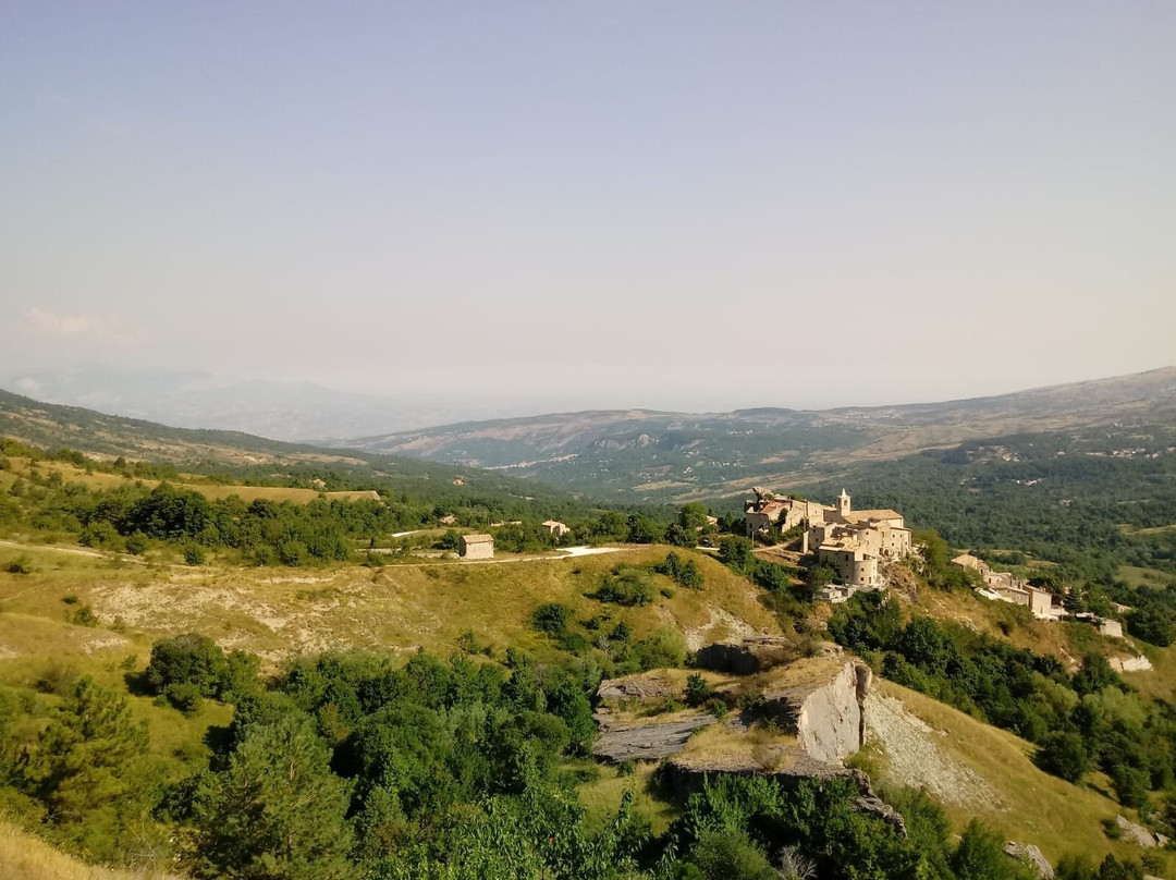 Riserva Naturale Lama Bianca-Roccacaramanico必去景点