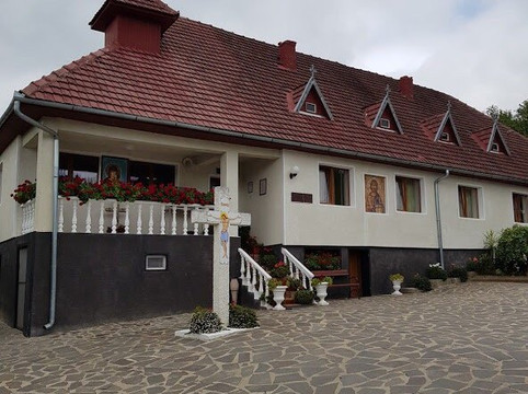 Manastirea Stramba-Hida必去景点