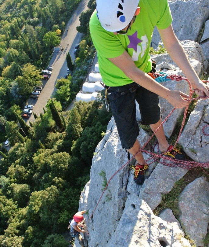 Vue d'en Haut-Saint-Mathieu-de-Treviers必去景点