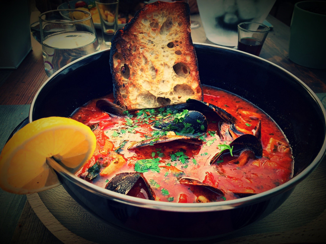 Platan Garden Restaurant & Rooms主图