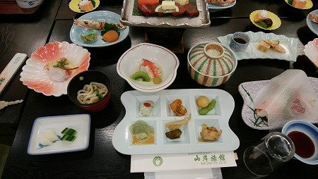 山岸旅馆主图