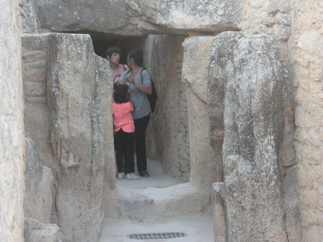 Dolmen de Viera-安特克拉必去景点