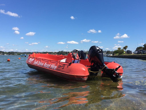 Red Boat Hire-普尔必去景点