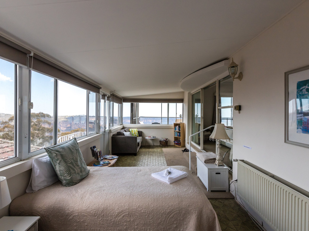 Dalia's Blue Mountain Retreat