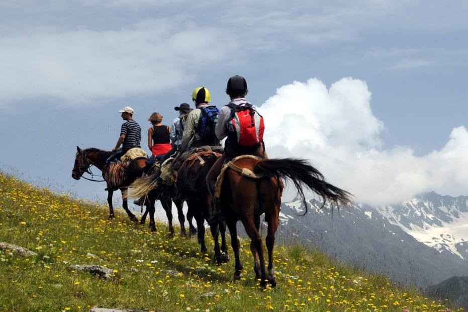 Horse Riding Tour in Kazbegi-Stepantsminda必去景点