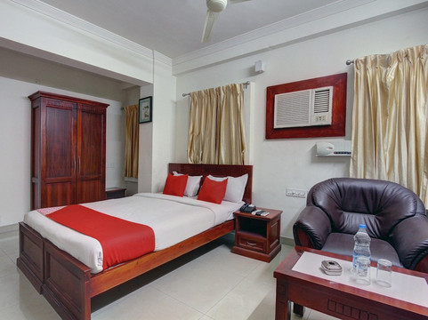 Kooloth Lake View Residency主图