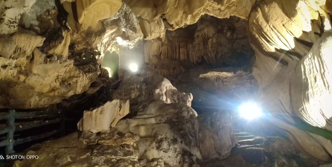 Hoa Cuong Cave-海防必去景点