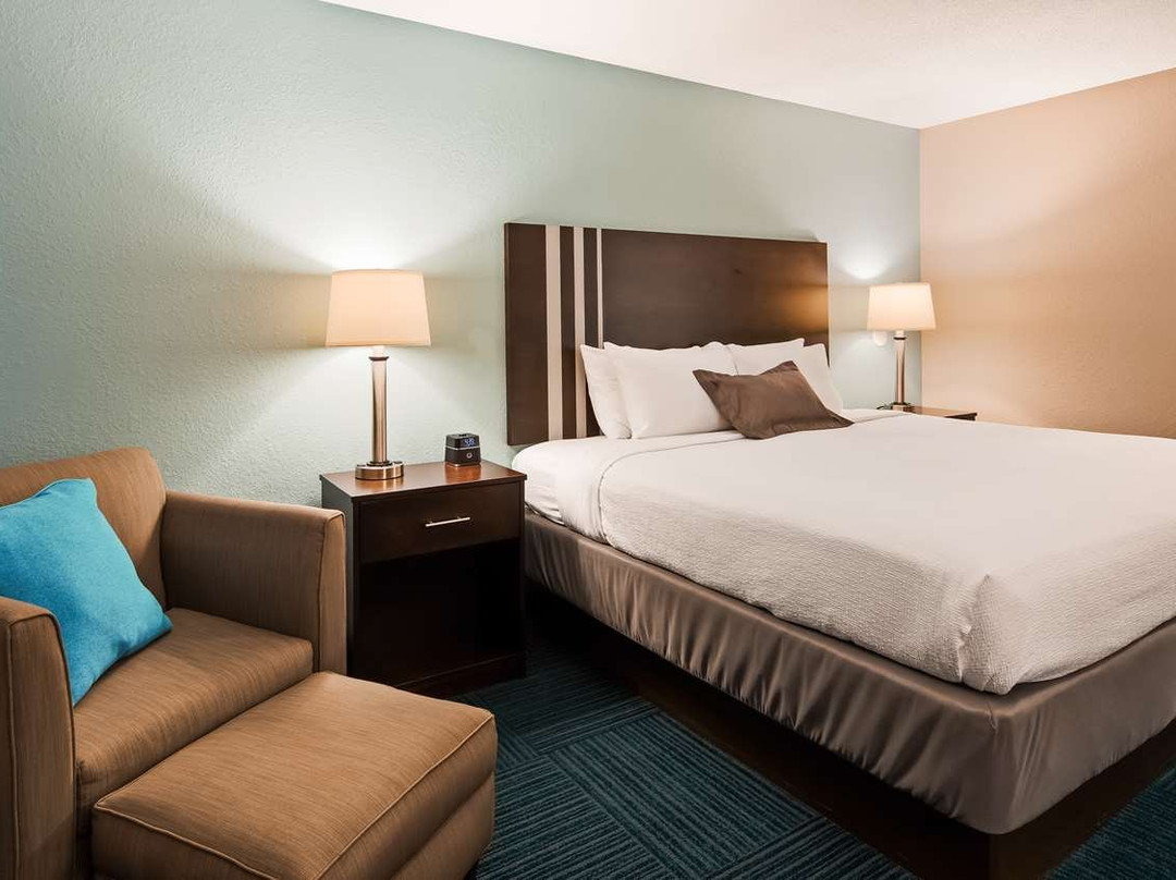 Best Western St. Clairsville Inn & Suites主图