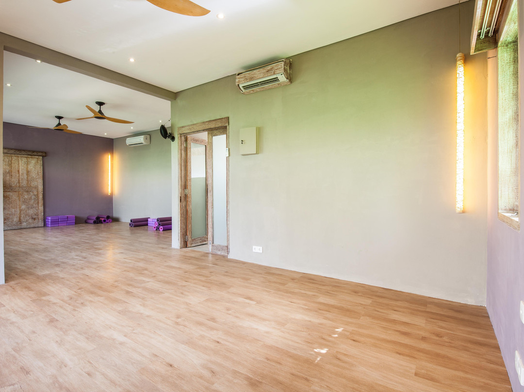 Oasis Yoga Studio-水明漾必去景点
