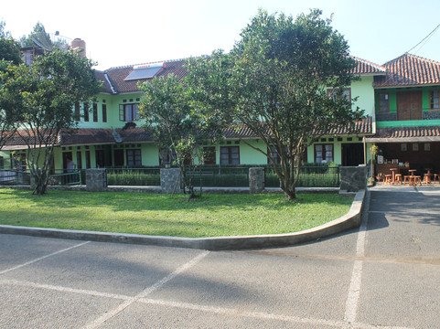 Urbanview Hotel Syariah Graha Atmadja Lembang by RedDoorz主图