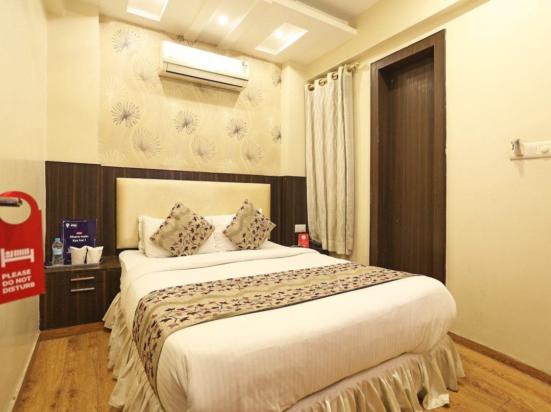 OYO 1807 Hotel Platinum Inn主图