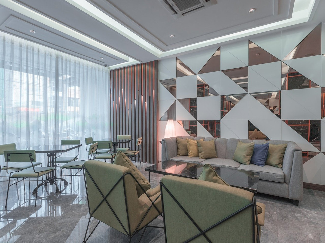 OYO 537 Versa Hotel主图