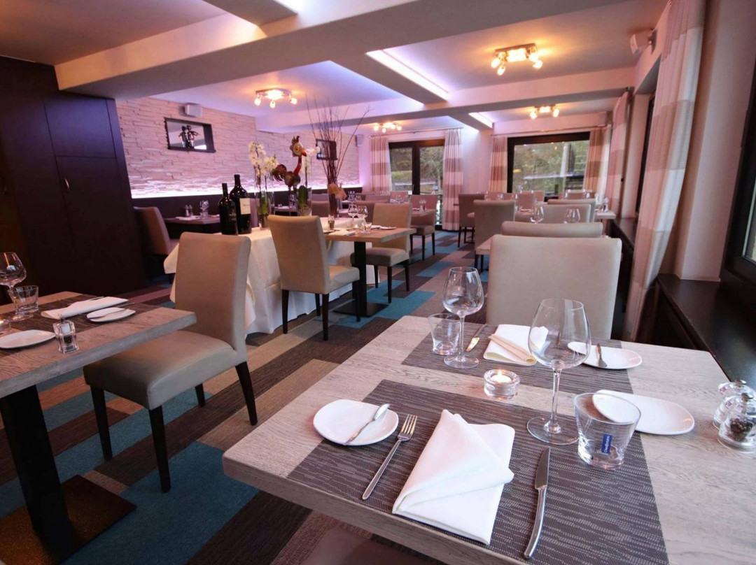 Hotel du Val de l'Our主图