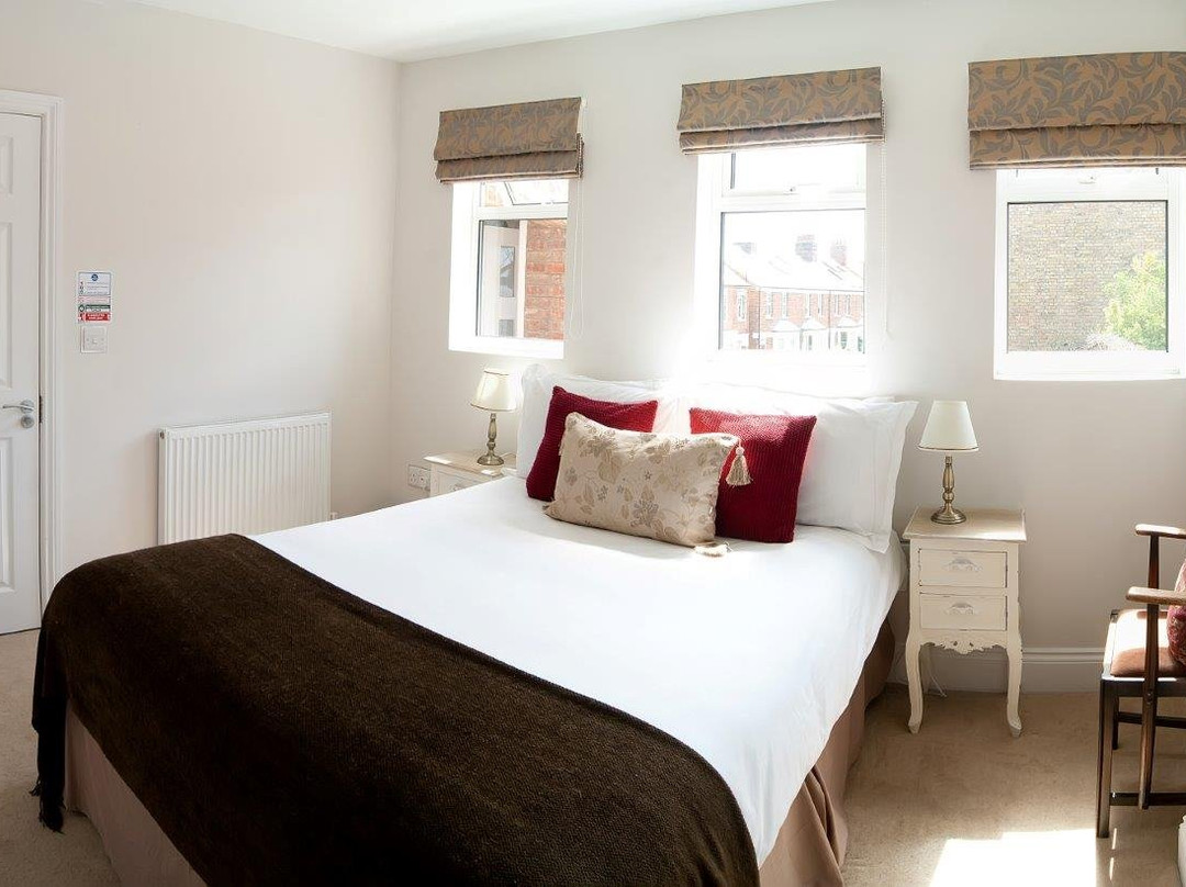 奥斯内艾姆酒店主图