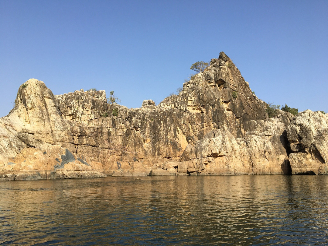 Marble Rocks at Bhedaghat景点图片