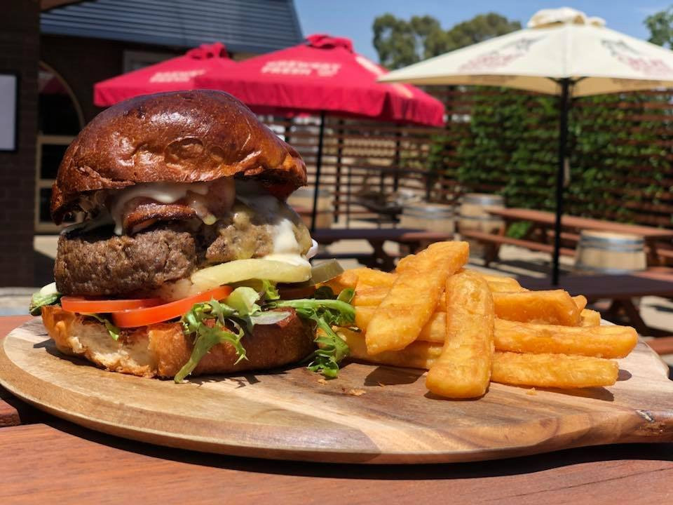 Red Steer Hotel主图