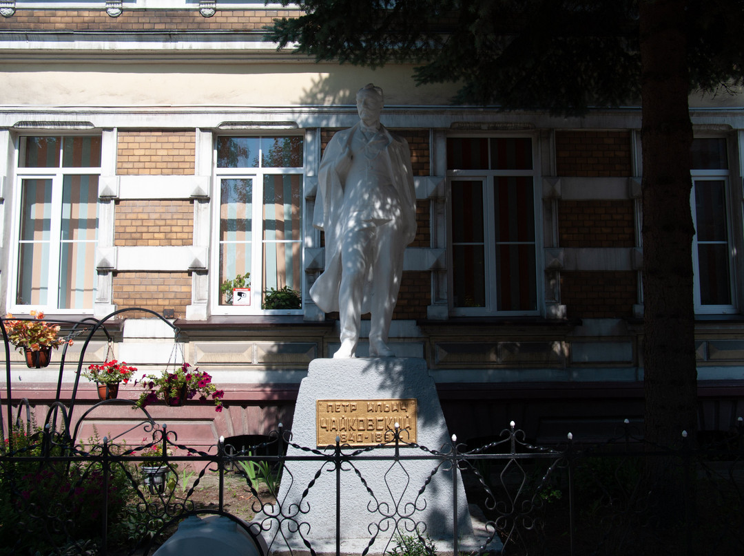 Monument to  P. I.  Tchaikovsky景点图片
