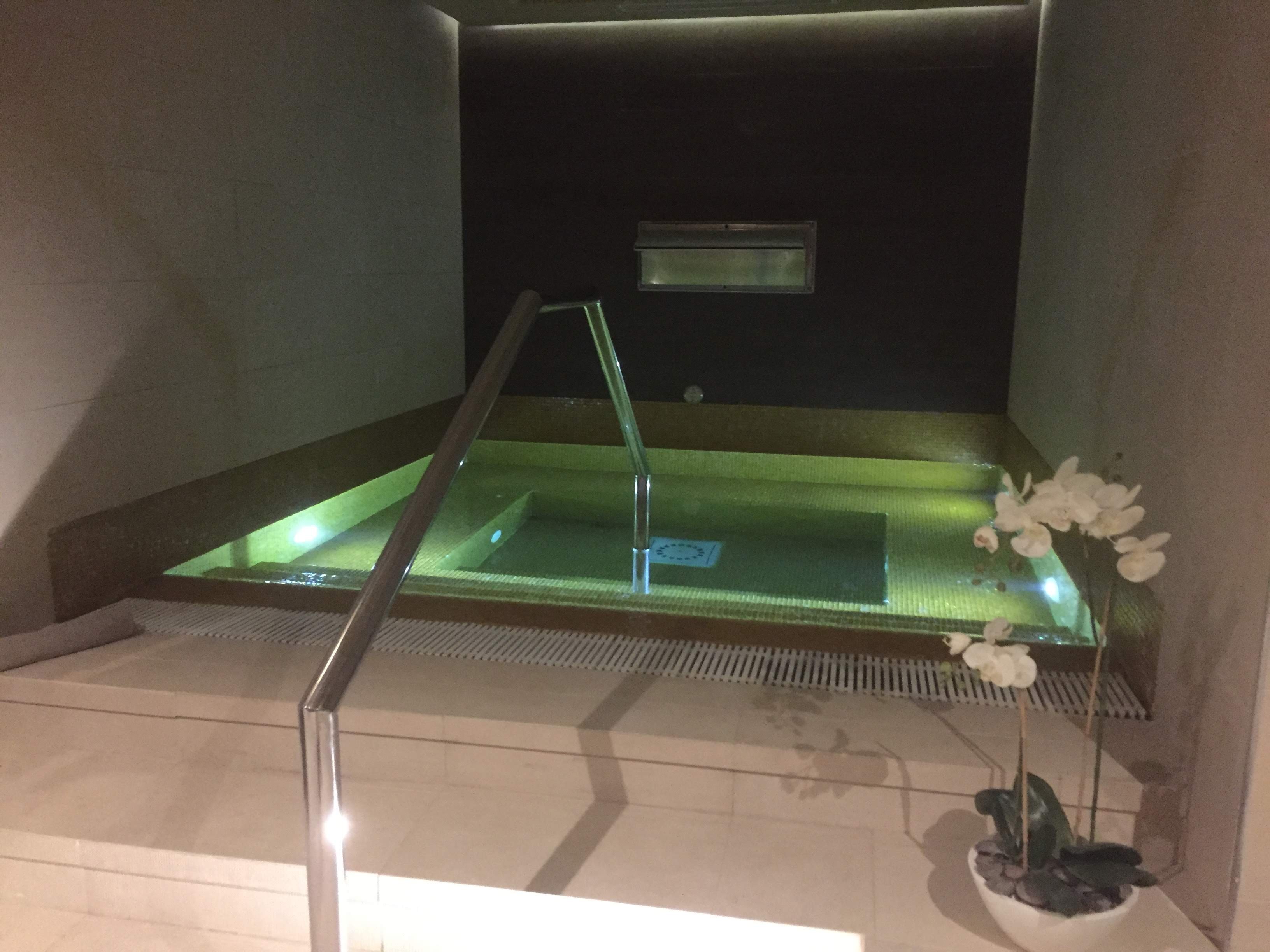 Hotel Roman by Dumbrava-泳池