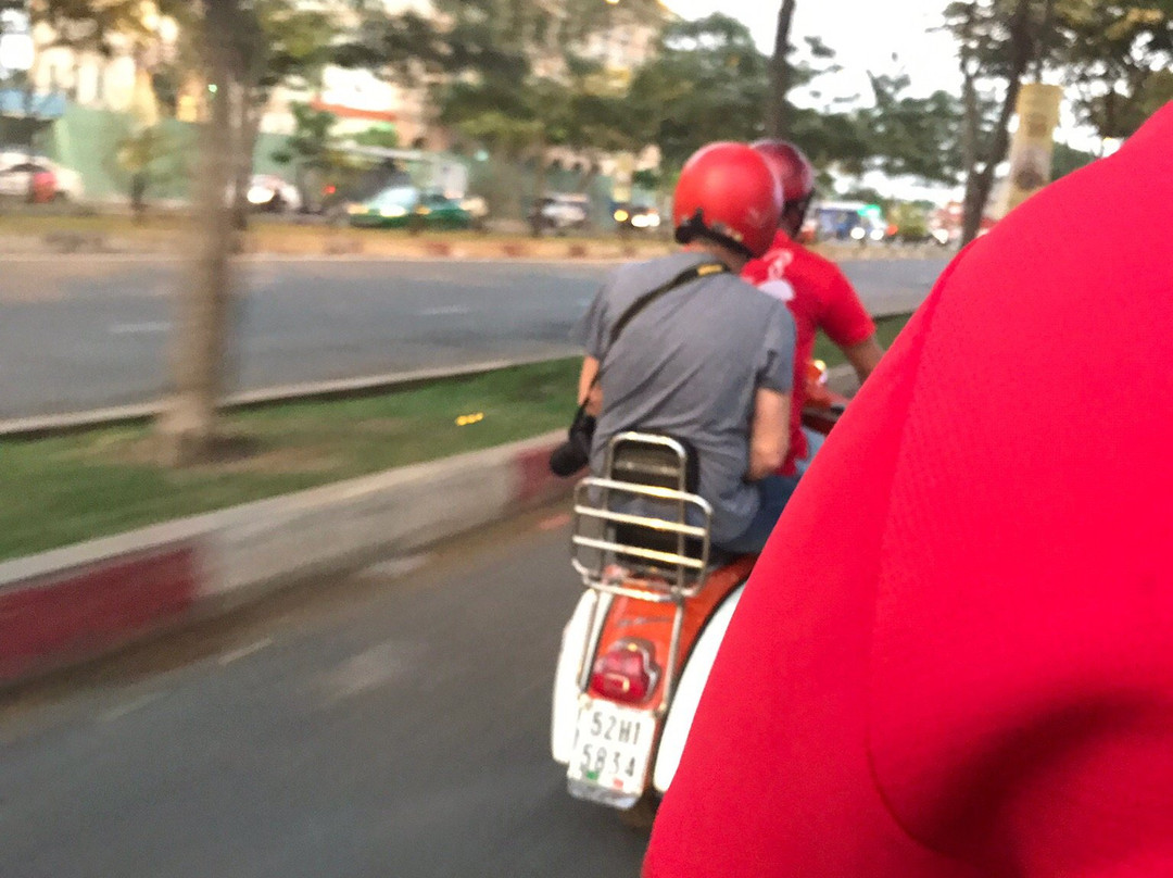 Vespa Rouge景点图片