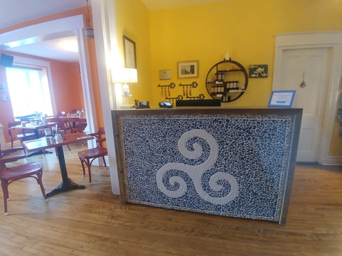 图雷尔城堡客栈主图