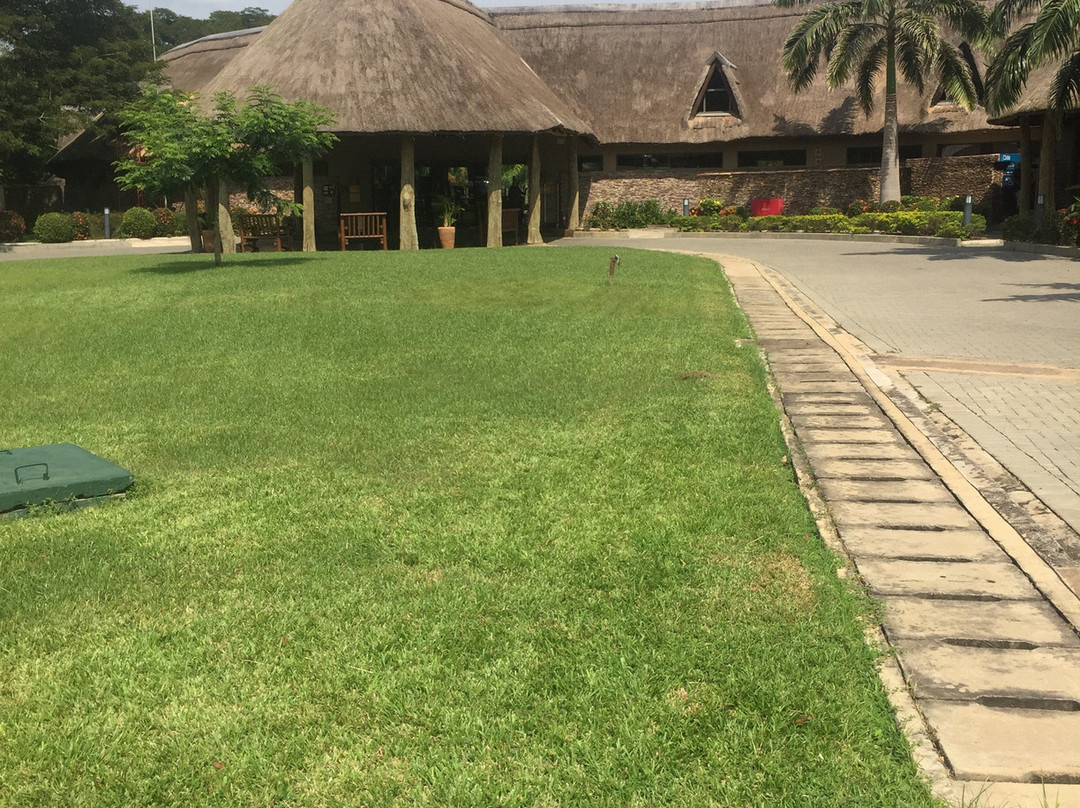 The Royal Senchi Hotel and Resort主图