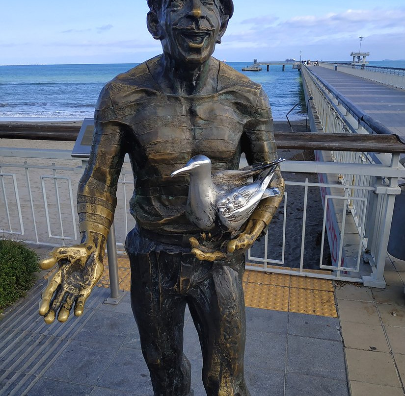 Sculpture of Peptko Blagoev