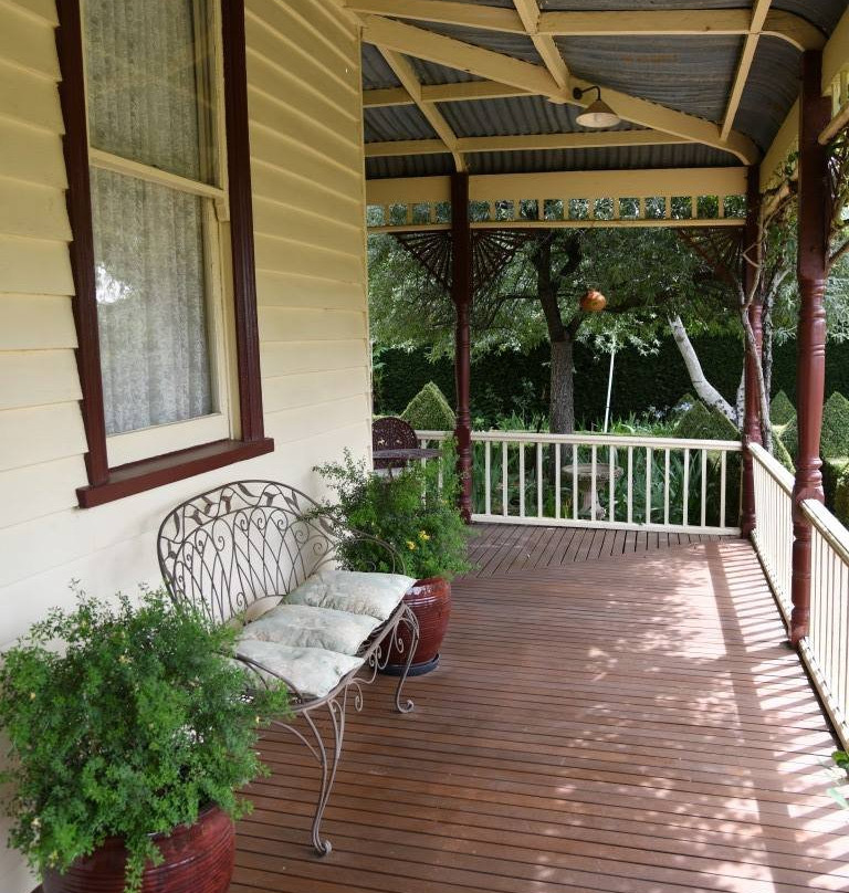 巴恩斯利屋床和早餐酒店主图