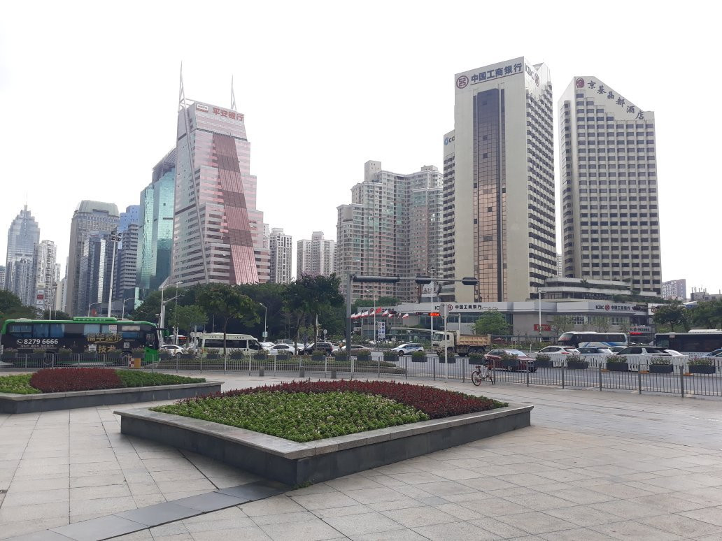 邓小平画像广场-深圳市必去景点