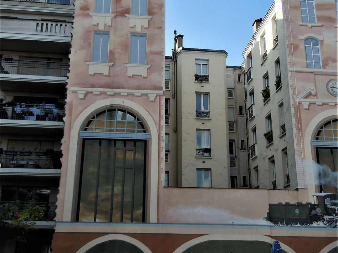 Fresque La Gare-勒瓦卢瓦-佩雷必去景点