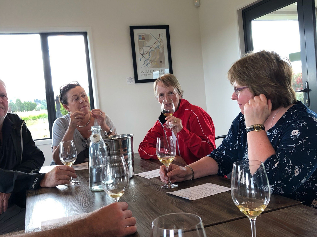 Winery Tour at Ash Ridge景点图片
