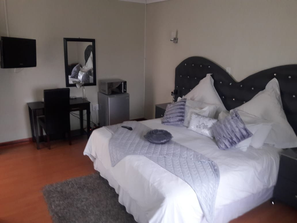 姆莎莎酒店住宿-Shoes Guest House