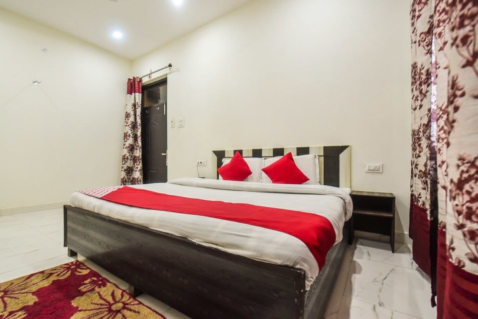 OYO 12662 Hotel Granite Peak主图