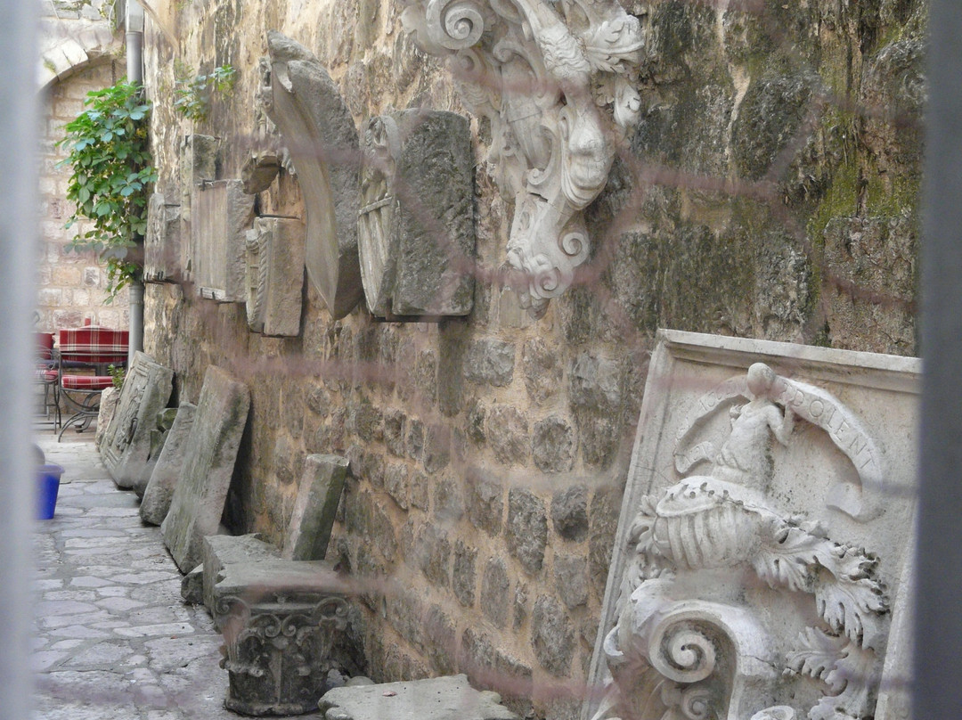 Lapidarium in St. Michael's Church-科托尔必去景点