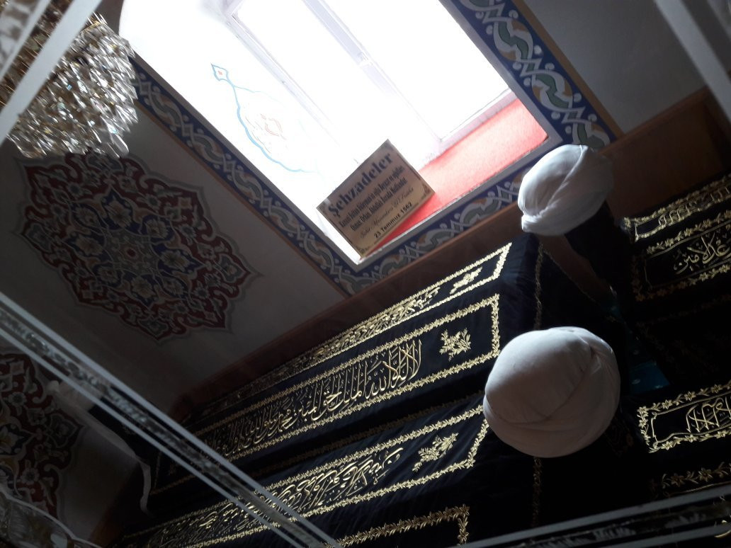 Abdulvahabi Gazi Mezarligi ve Turbesi-Sivas必去景点