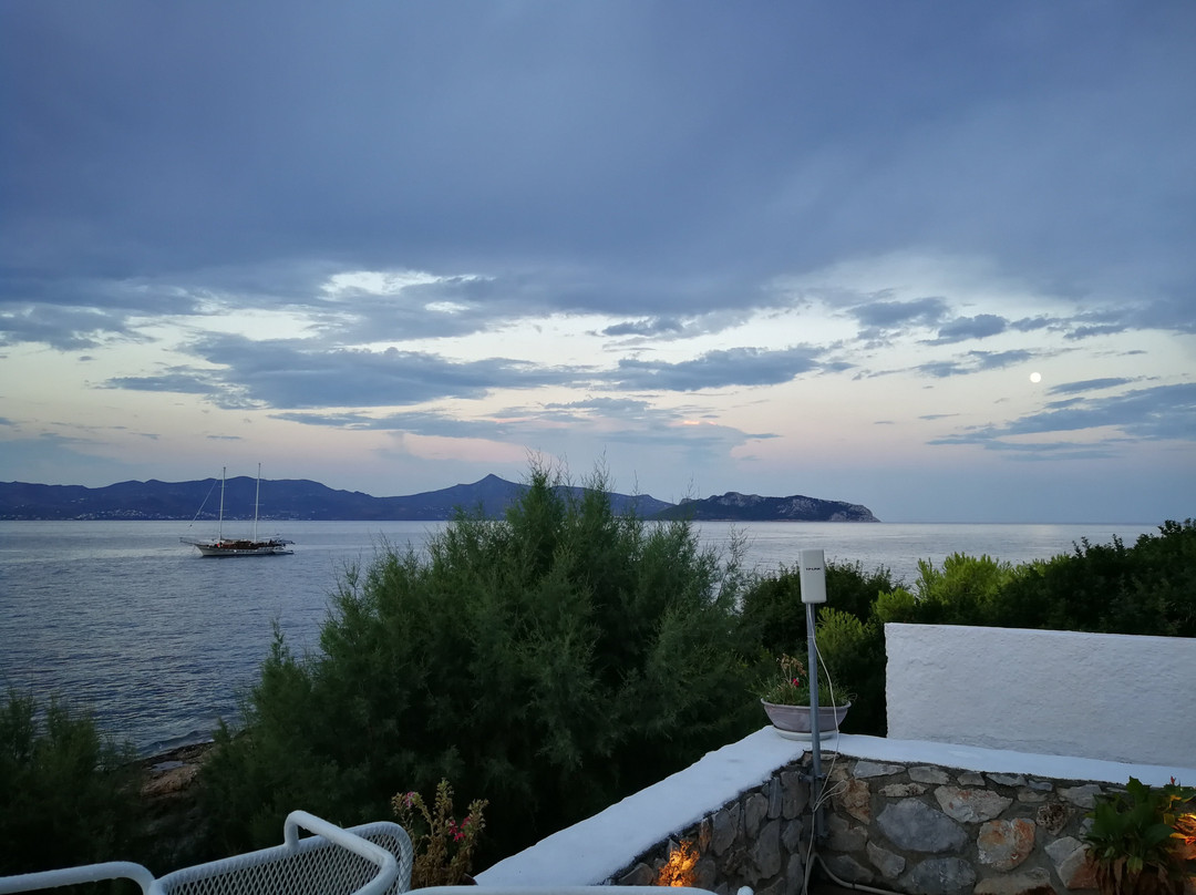 Kekrifalia Hotel, Bar & Restaurant主图