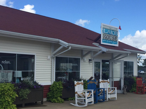 The Lake House-克林顿港必去景点