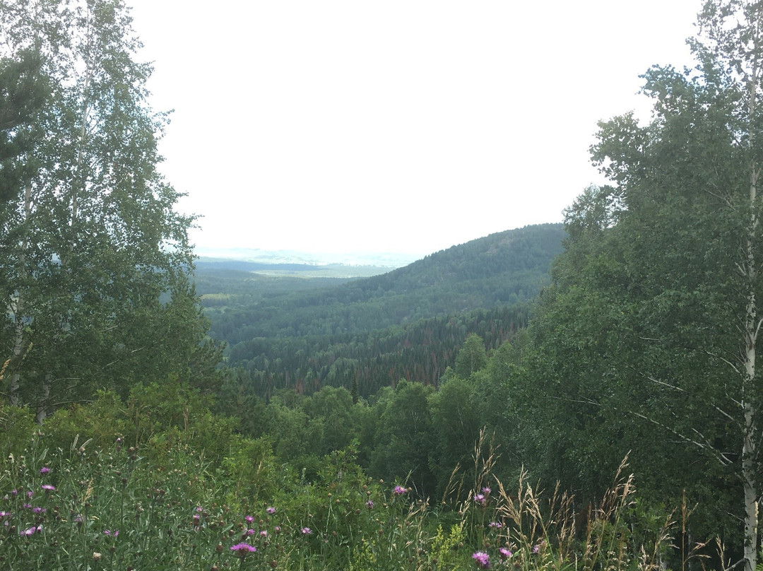 Mountain Sinyukha-Kolyvan必去景点