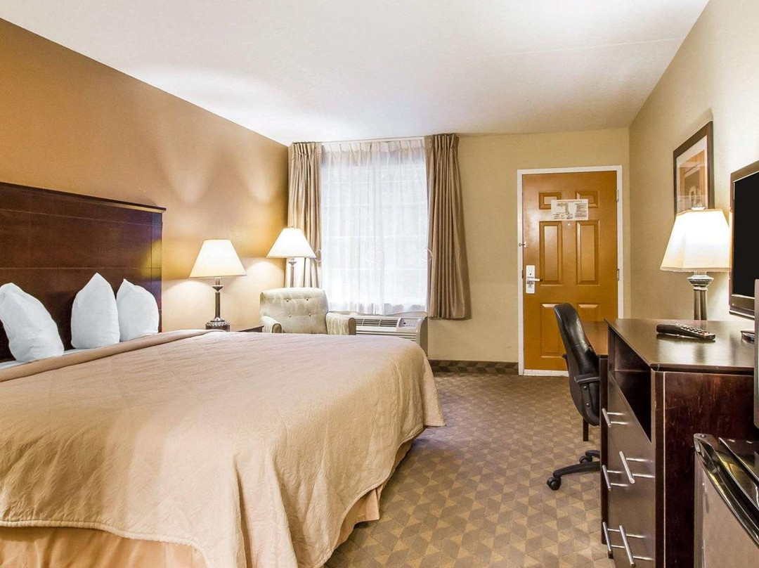 Quality Inn & Suites Greenville I-65主图