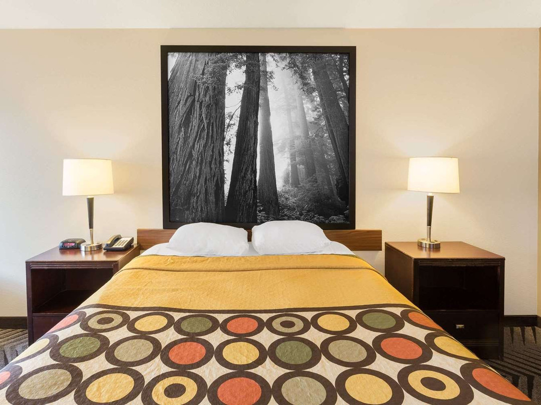 财神速8酒店主图