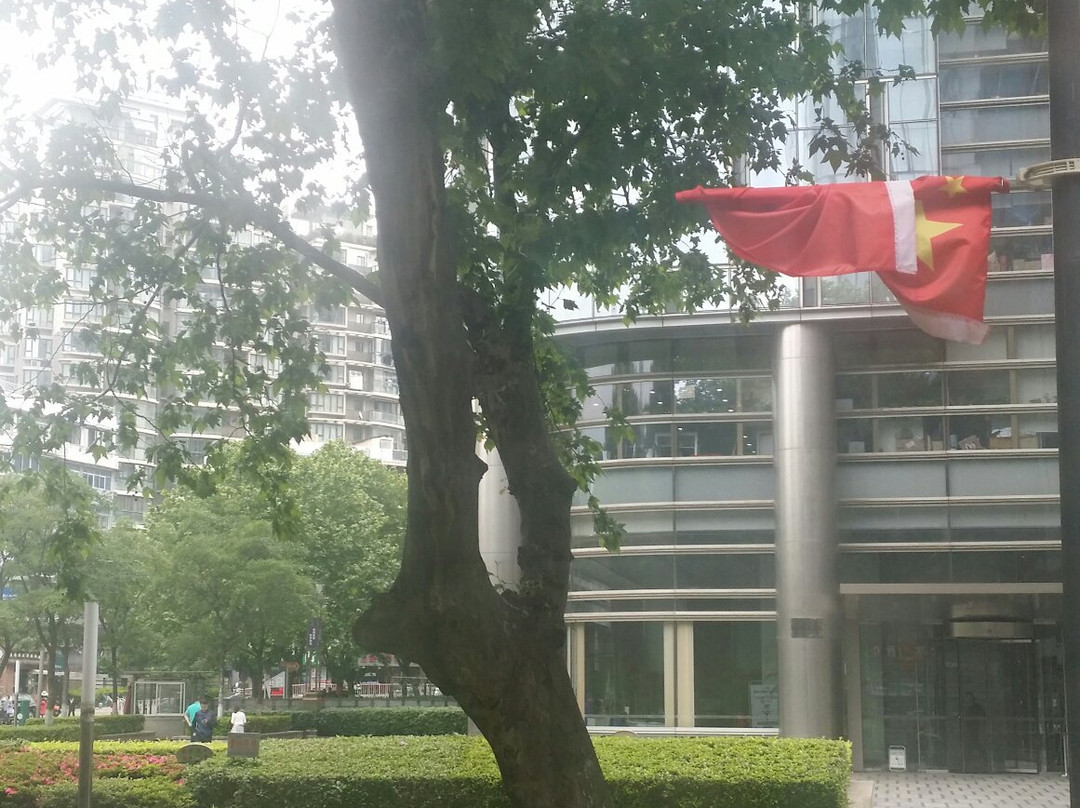 绿地中心紫峰购物广场-南京市必去景点