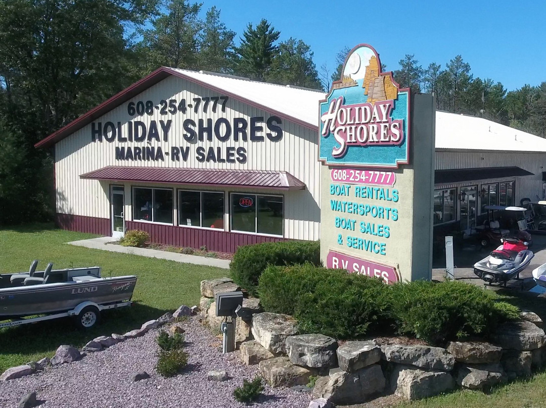 Holiday Shores Watersports-威斯康星峡谷必去景点