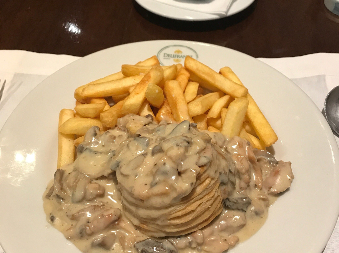 Miraflores餐馆和美食-Delifrance