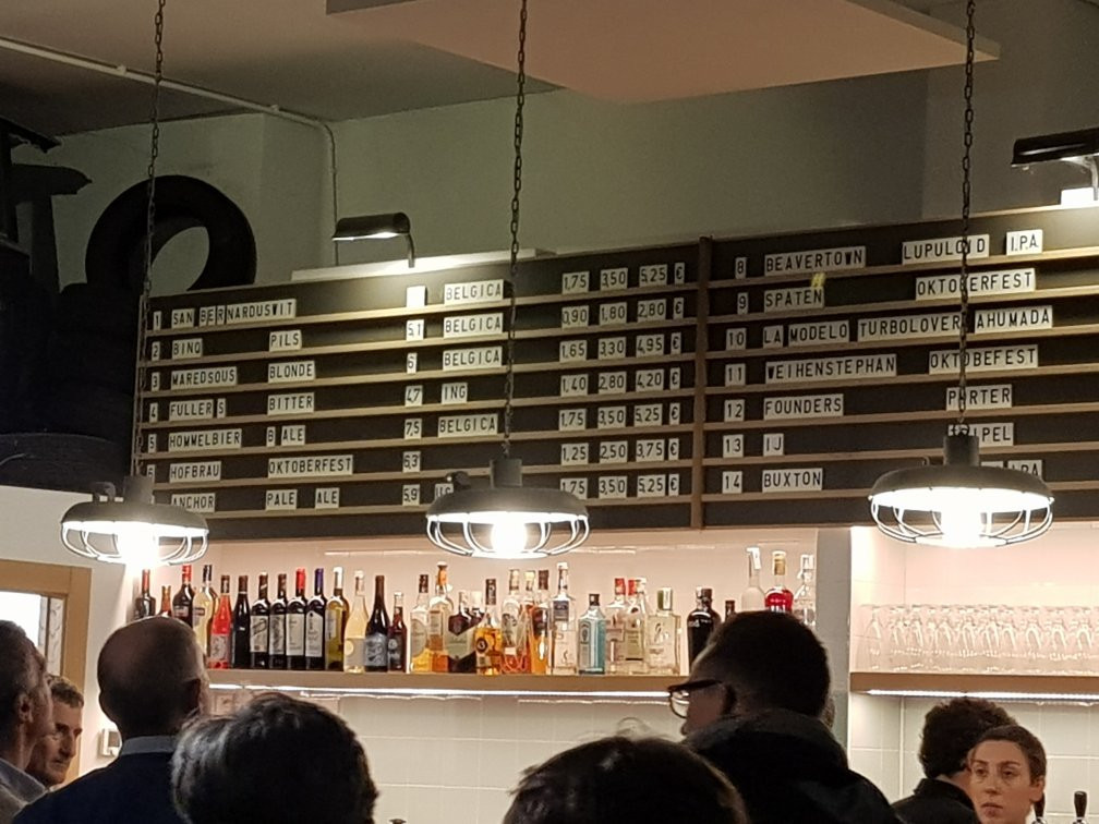 La Modelo Cerveza de Garaje