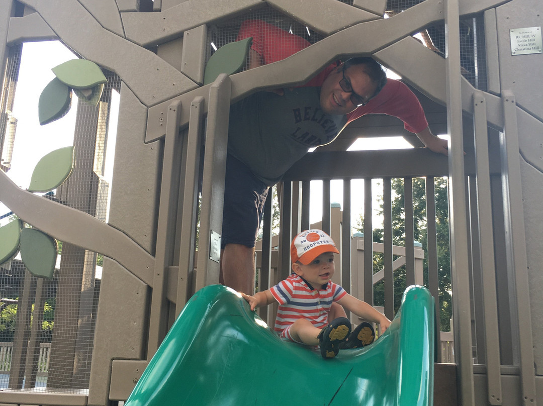 Freedom Playground-迪兰必去景点