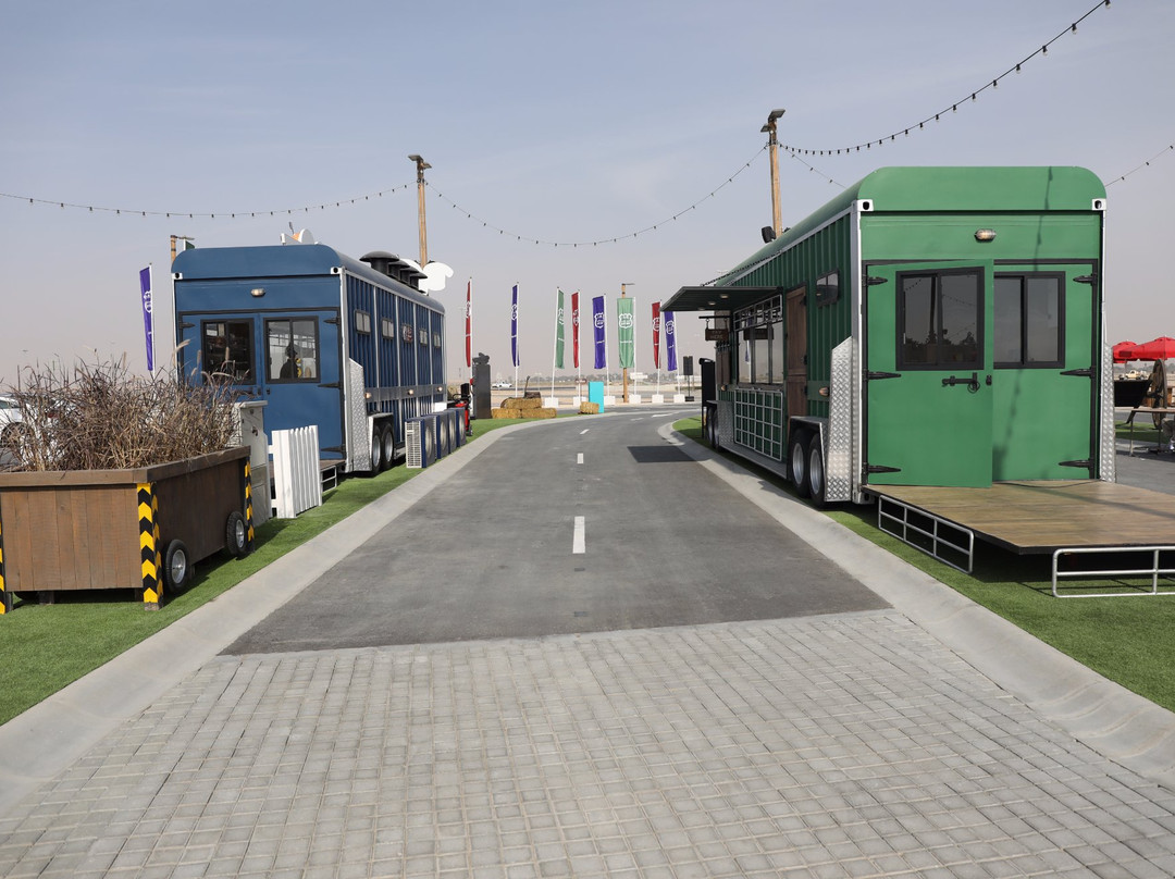 Margham餐馆和美食-Last Exit Al Qudra By Dubai Retail