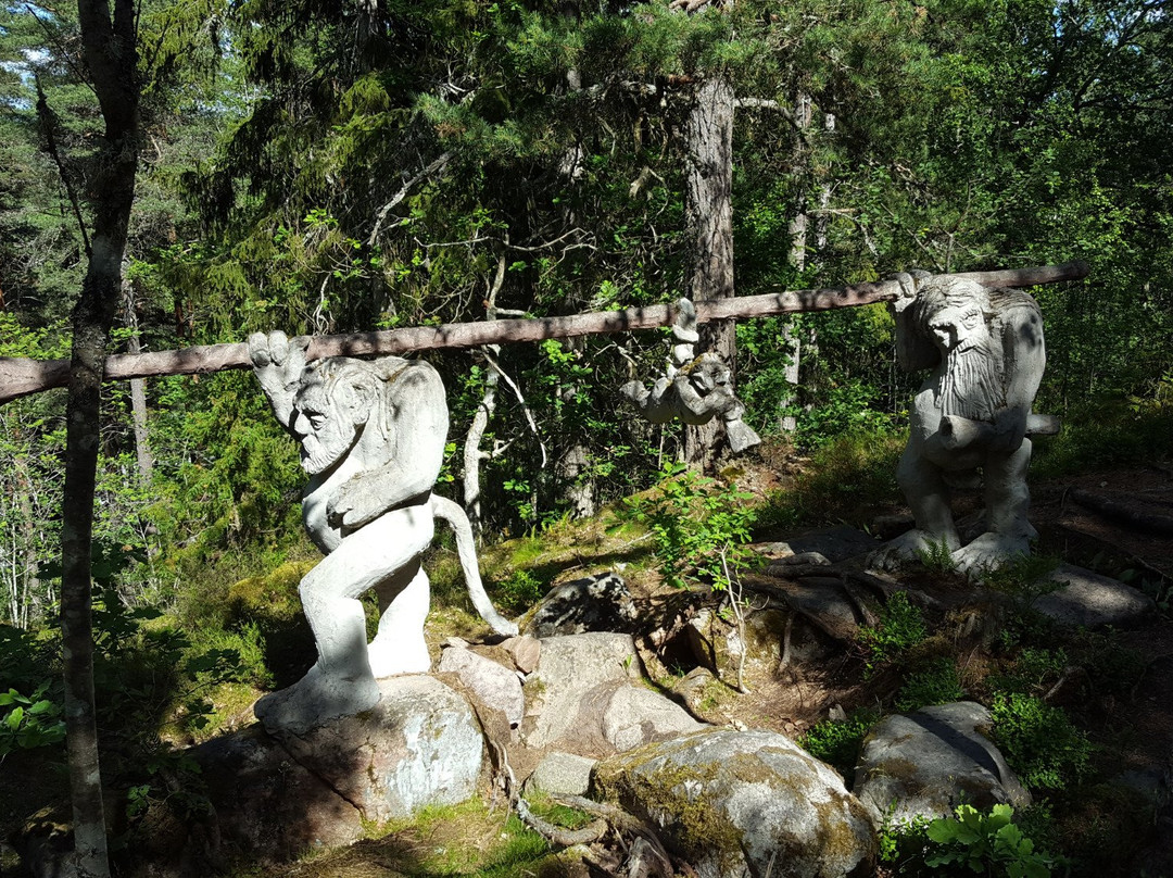 Vastervik旅游景点-Gamleby Trollskogen